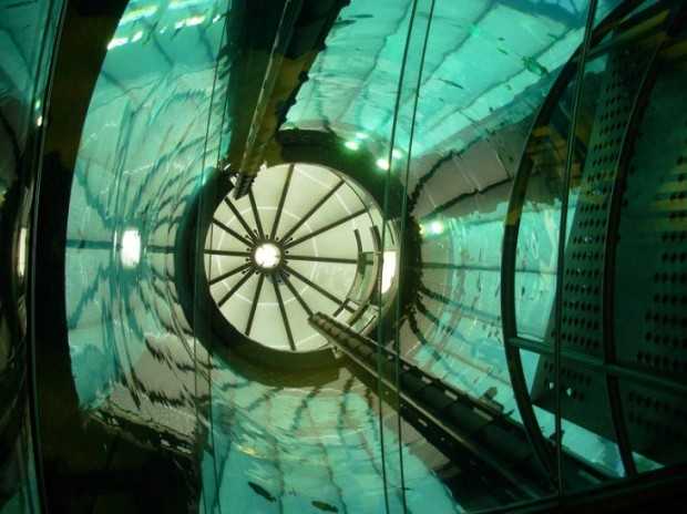 Berlin: Podwodny świat Akwarium w hotelu Radisson Blu: atrakcja turystyczna Berlina, plan podróży na 2026.