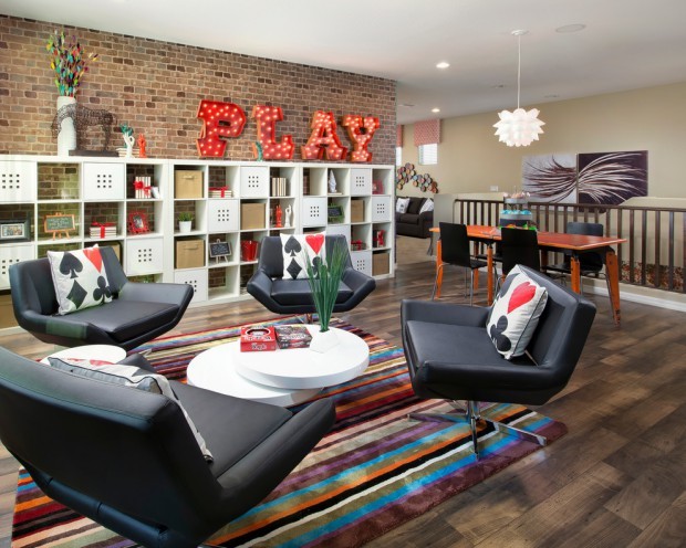 Litery 3D: stylowa dekoracja Słowo wykonane z liter 3D, dekoracja ścienna w salonie, podkreślająca indywidualny styl.