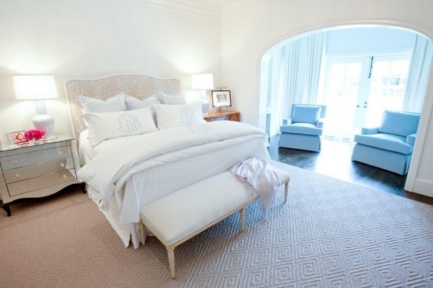 Błękitna Oaza Snu Jasna sypialnia w stylu greckim 2026 z błękitnymi akcentami.