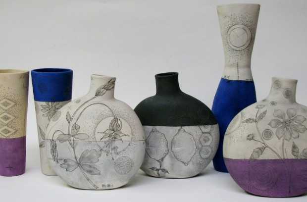 Jadalnia w Stylu 2026 Designerskie meble: Nowoczesny stół z krzesłami w jadalni. Inspiracje na 2026 rok.