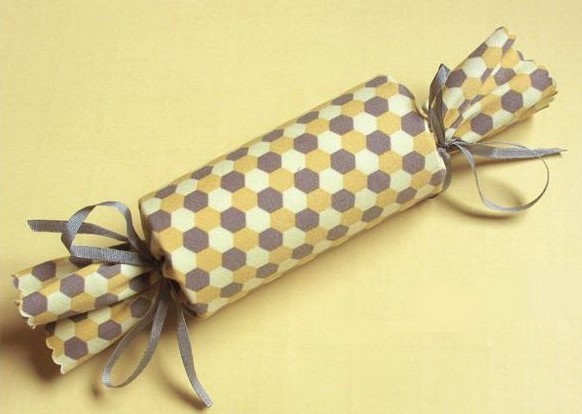 Tapeta: Upominki DIY Upominki DIY wykonane z recyklingu tapet – inspiracje i pomysły