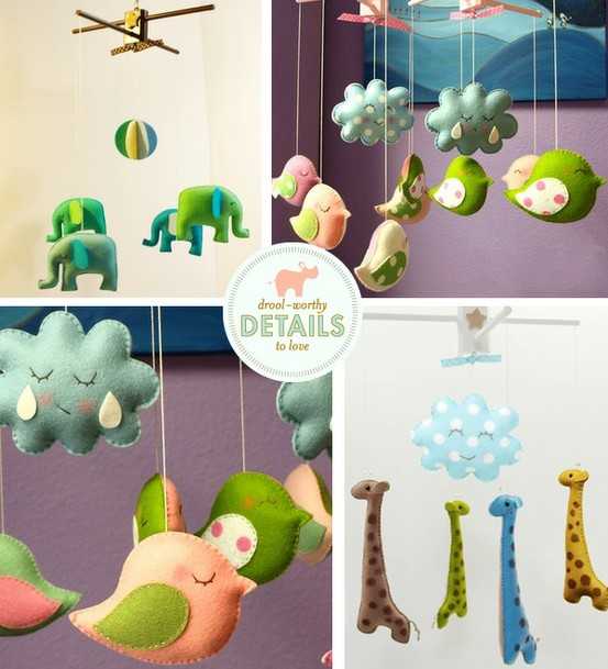 Zabawki dla maluszka Urocze zabawki dla noworodka w pokoju dziecięcym, stymulujące rozwój i zabawę.