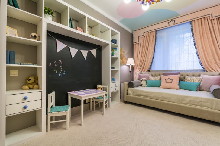 Ponadczasowa sofa dla dzieci Neutralna sofa dla dziewczynki, uniwersalny design na lata. Idealna do pokoju.