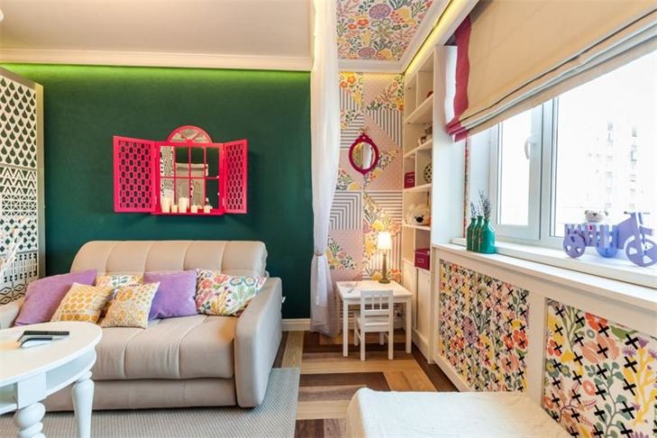 Pastelowe kolory sofy Dziecięca sofa w pastelowych odcieniach rozjaśnia pokój dziecka, idealna na mały metraż.