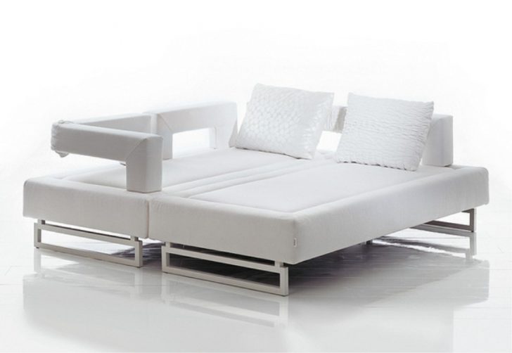 Rozkładana Sofa: Dwa w Jednym Sofa z funkcją rozkładania, oferująca wygodny sen i stylowy wygląd w jednym.