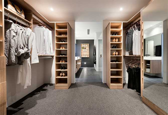 Design i funkcjonalność Aranżacja wnętrz: Nowoczesny dom 2026, szare odcienie, minimalistyczny design i duże przeszklenia.