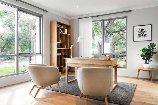 Zieleń za oknem Ogród zimowy: Nowoczesny dom 2026, duże przeszklenia, minimalistyczny design i zielona przestrzeń.