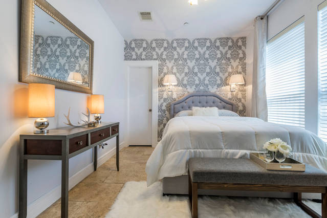 Światło w sypialni Oświetlenie w sypialni 2026: Lampy ścienne i ergonomia dla komfortowego snu i stylu.