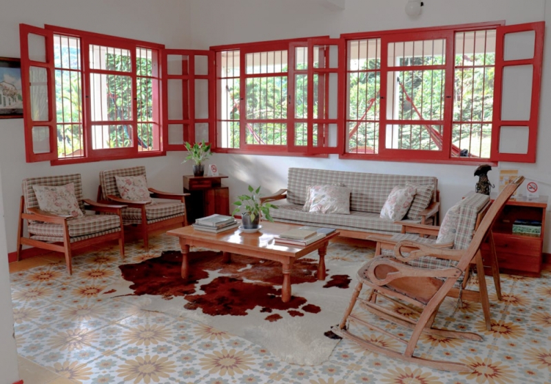 Nowoczesność i Vintage Ekletyczny wystrój wnętrz: połączenie nowoczesności z elementami vintage i art deco