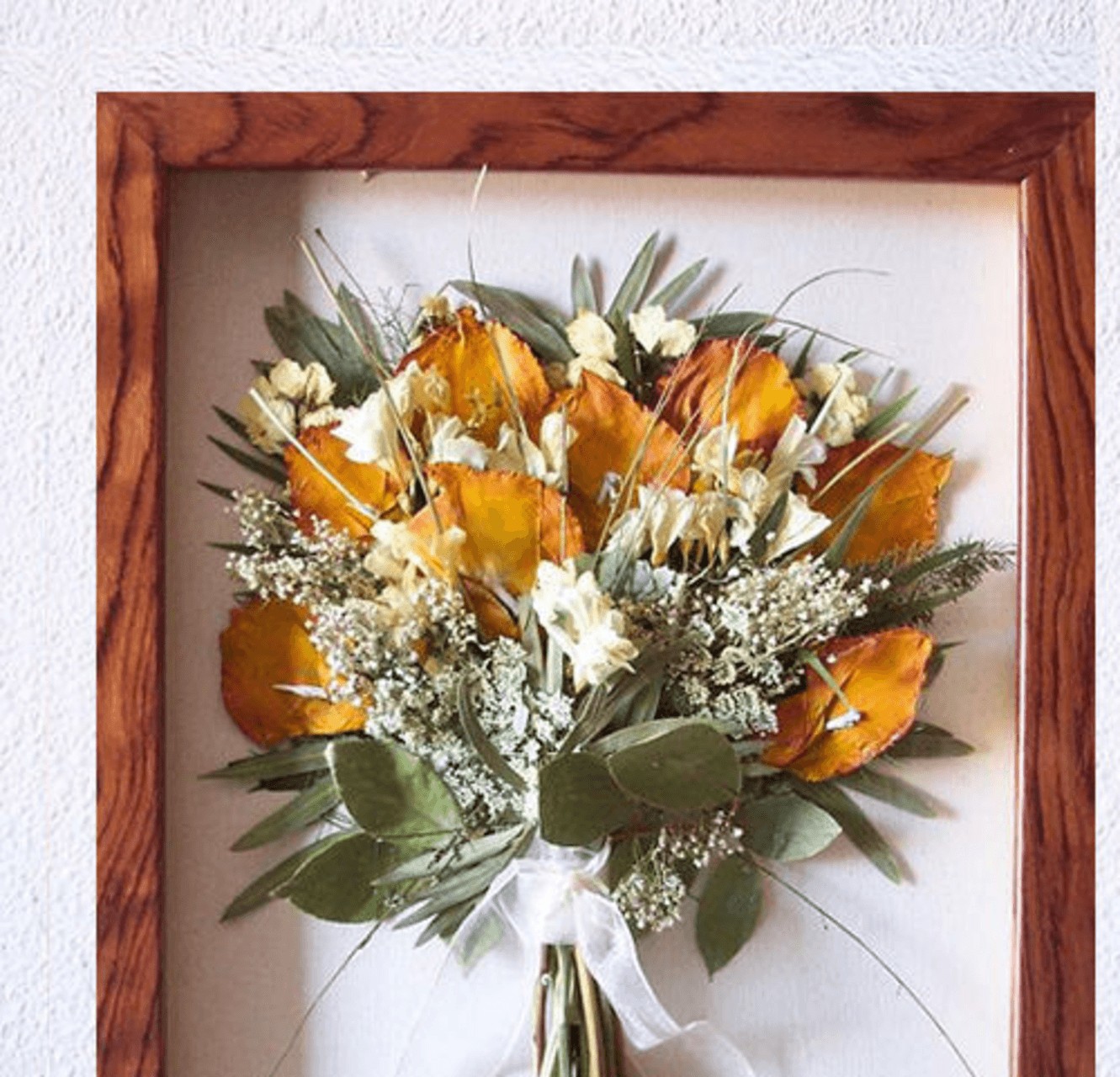 Piasek do suszenia Kompozycja z liści suszonych w piasku. DIY dekoracja z liści jesiennych.