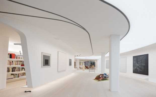 Ergonomia w Lofcie Awangardowy design loftu 2026 z dbałością o ergonomiczne meble wspierające zdrowie kręgosłupa.