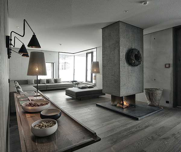 Przestrzeń w Wiesergut Hotel Wiesergut: Nowoczesny design i przestronne wnętrza w austriackim stylu minimalistycznym.