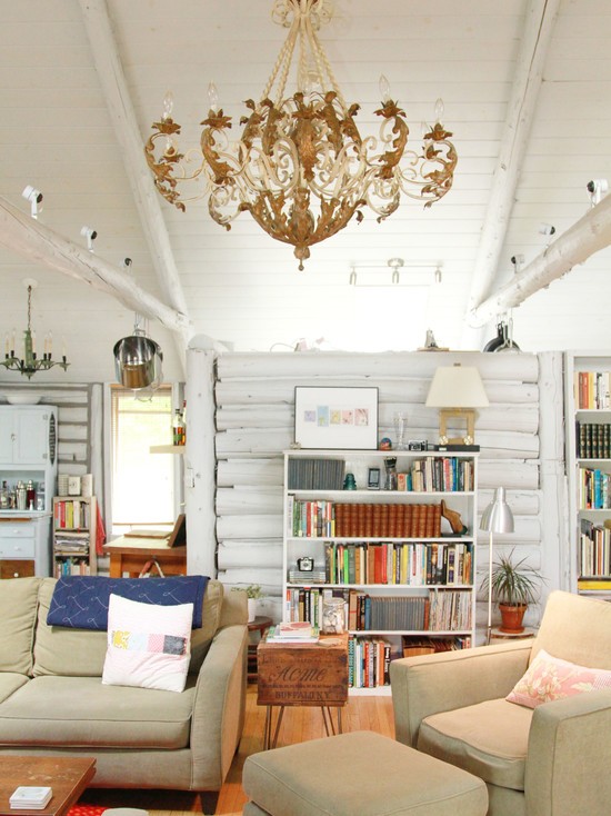 Biel z charakterem Białe meble w aranżacji wnętrz 2026: minimalistyczny design z akcentami dodającymi charakteru.