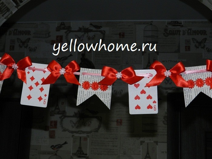 Inspiracje na Boże Narodzenie Inspirujące dekoracje świąteczne: girlanda DIY z elementami rękodzieła na Boże Narodzenie