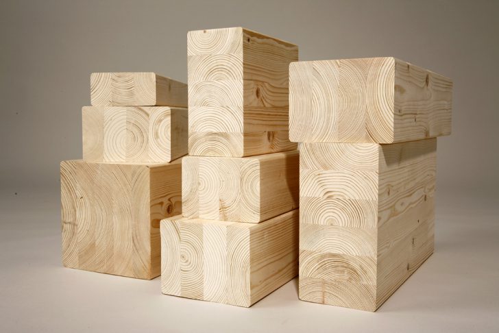 Klejony brús: jakość i precyzja Klejony brús obrabiany specjalną technologią dla maksymalnej jakości, idealny do domów energooszczędnych.