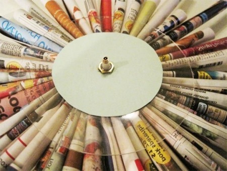 Kreatywny zegar ścienny Pomysł na zegar ścienny DIY. Kreatywny projekt z wykorzystaniem różnych materiałów.