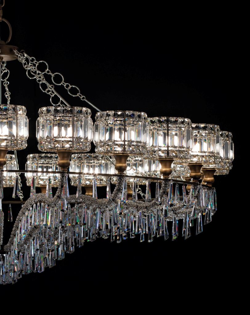 Włoskie żyrandole: Jak oświetlenie odmieni Twój dom? — Włoskie żyrandole