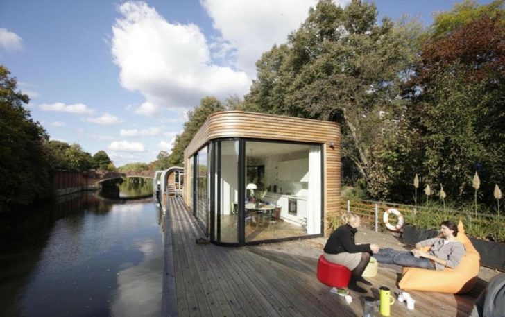 Bezpieczeństwo przede wszystkim Wyposażenie domu na wodzie: środki ratunkowe zapewniające bezpieczeństwo nad Wisłą w 2026.