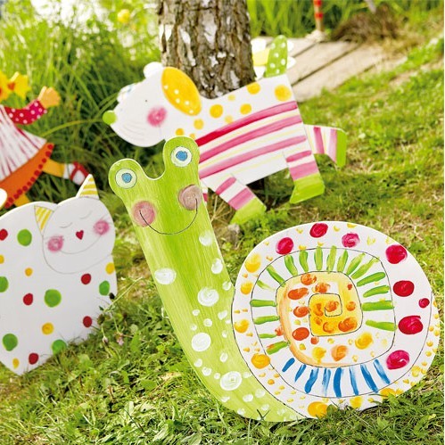 Rustykalne ozdoby ogrodowe Inspiracje na tanie ozdoby z drewna i sklejki na działkę. Styl rustykalny.