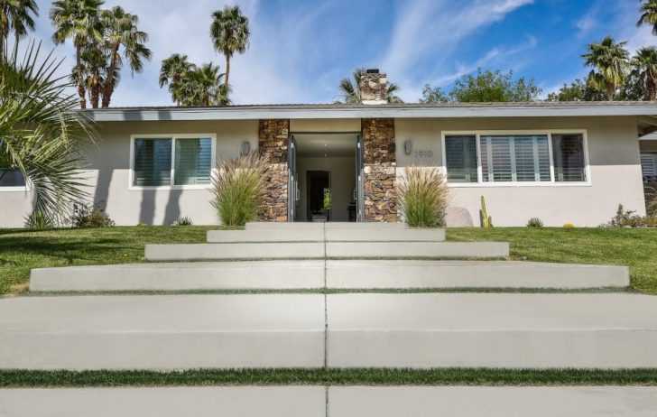 Polinezyjska strefa wejścia Wejście do domu w stylu polinezyjskim: Kamień naturalny i otwarta przestrzeń, renowacja 2026.