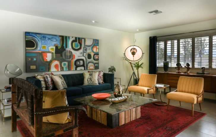 Salon w stylu Polinezji Przytulny salon w stylu polinezyjskim z naturalnymi materiałami, renowacja domu 2026.