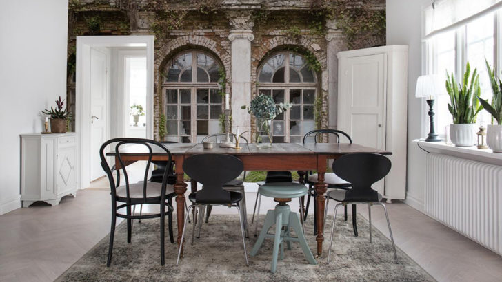 Geometryczne tapety kuchenne Nowoczesna kuchnia z tapetą w geometryczne wzory, idealna do szybkiej metamorfozy wnętrza w 2026.