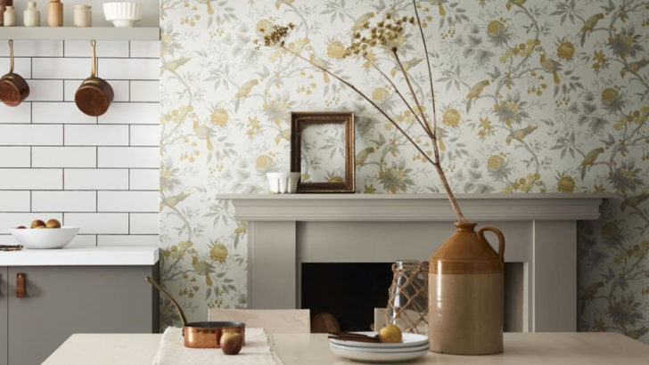 Winylowe tapety kuchenne Kuchnia z tapetą winylową z motywem owoców, odporna na wilgoć i łatwa w czyszczeniu.