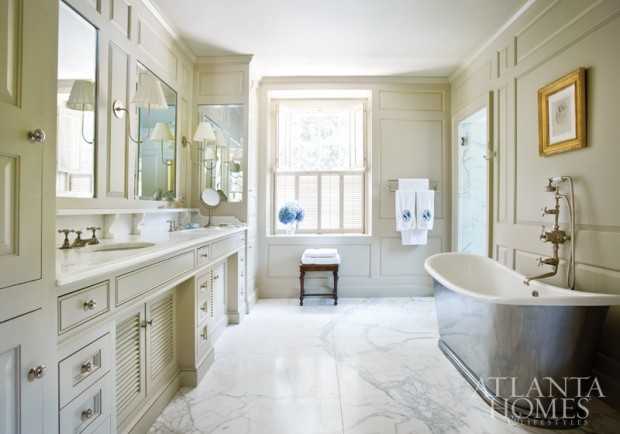 Aranżacja w klasycznym stylu Aranżacja wnętrza kamienicy w klasycznym stylu z odnowionymi meblami i tekstyliami 2026