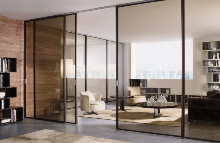 Szklane przegrody przesuwne Przegrody wewnętrzne szklane przesuwne - nowoczesne rozwiązanie do małych mieszkań 2026