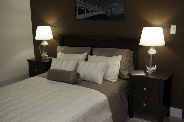 Relaks w brązach Czekoladowa sypialnia 2026 w stylu klasycznym z brązowymi dodatkami i relaksującą atmosferą