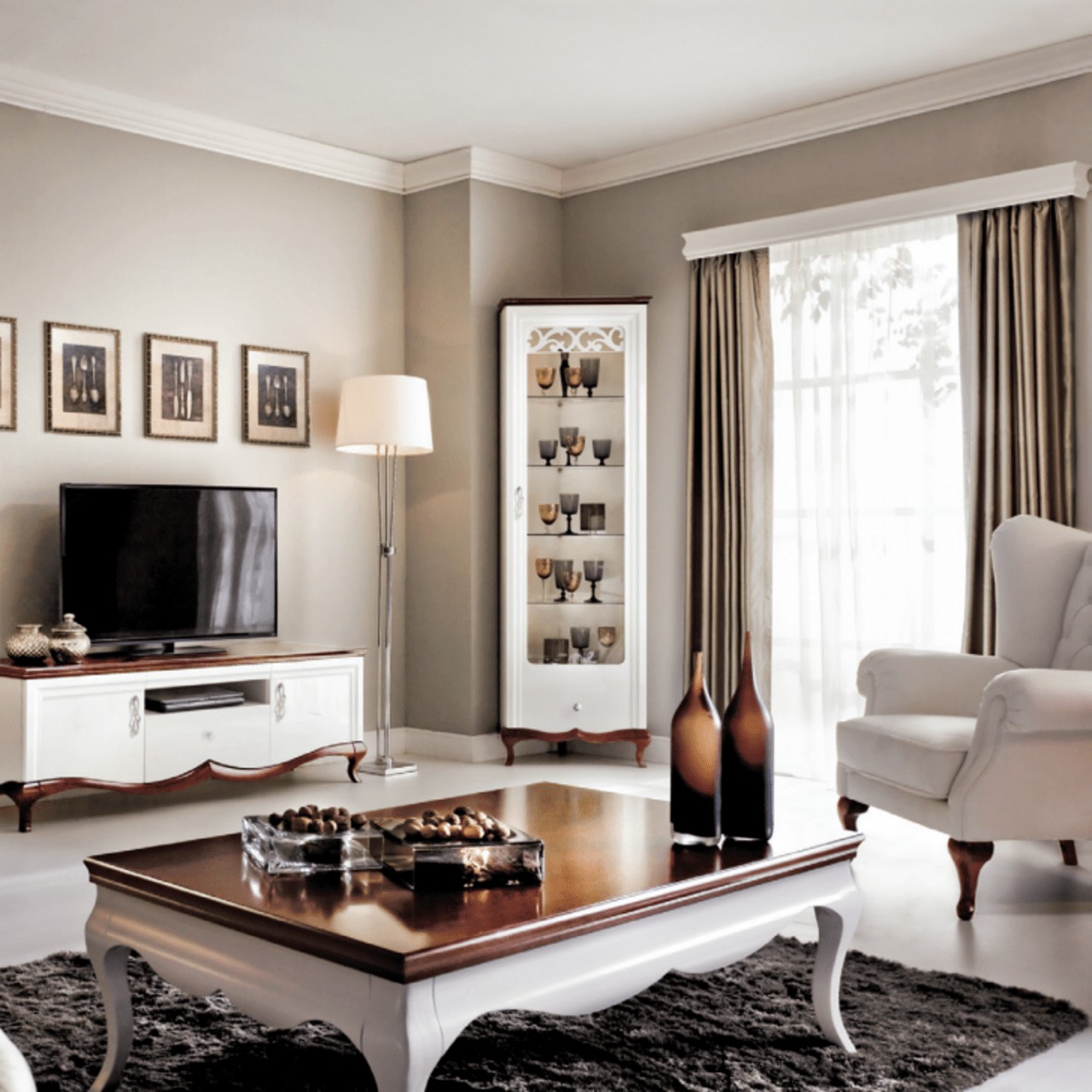 Szafka RTV z LED Szafka RTV z oświetleniem LED, tworząca nastrojową atmosferę w salonie wieczorem.