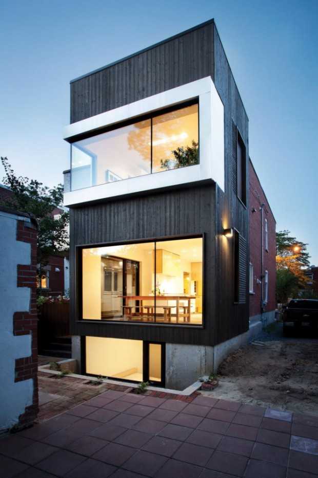 Minimalizm w jadalni Jadalnia w rozbudowanym domu w stylu minimalizmu 2026 z drewnianymi akcentami.