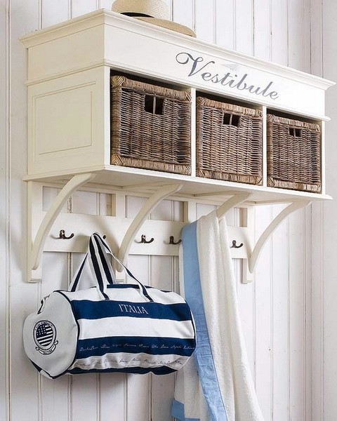 Wiklinowe kosze w domu Kosz wiklinowy do przechowywania w przedpokoju: stylowy element przytulnego domu 2026.