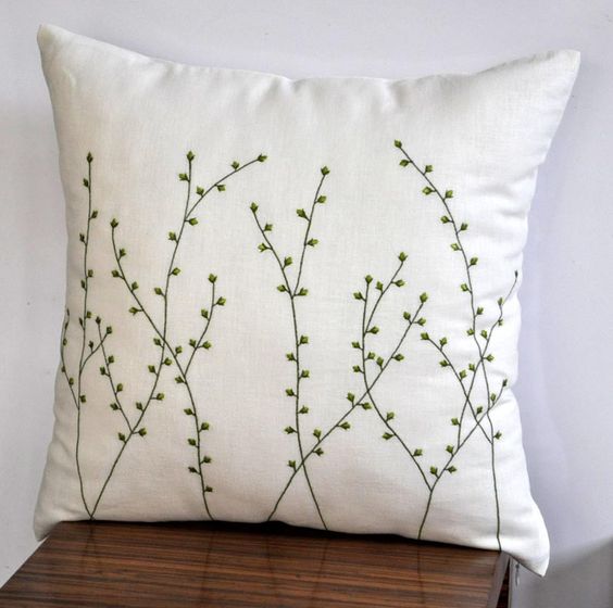 Eko-Wypełnienie: Dla Natury Inspiracje na ekologiczne wypełnienie do poduszek DIY, szycie ręczne z troską o środowisko.