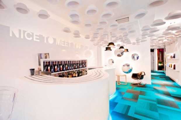 Hiszpański szyk 2026 Hotel Portago Granada: inspirujący wystrój wnętrz w stylu hiszpańskim na rok 2026.