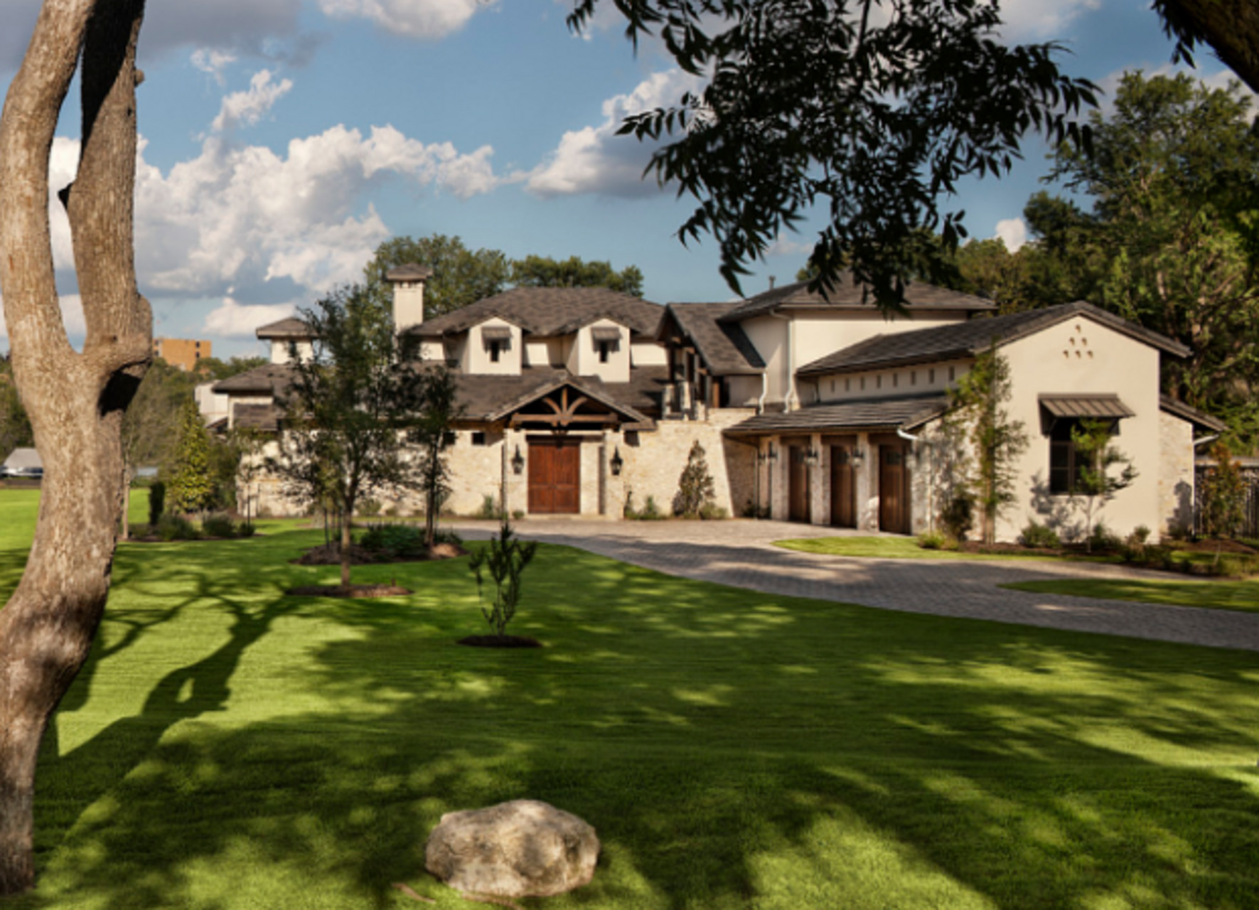 Renowacja w stylu rustykalnym Rustykalny design domu w Teksasie 2026 z elementami renowacji.