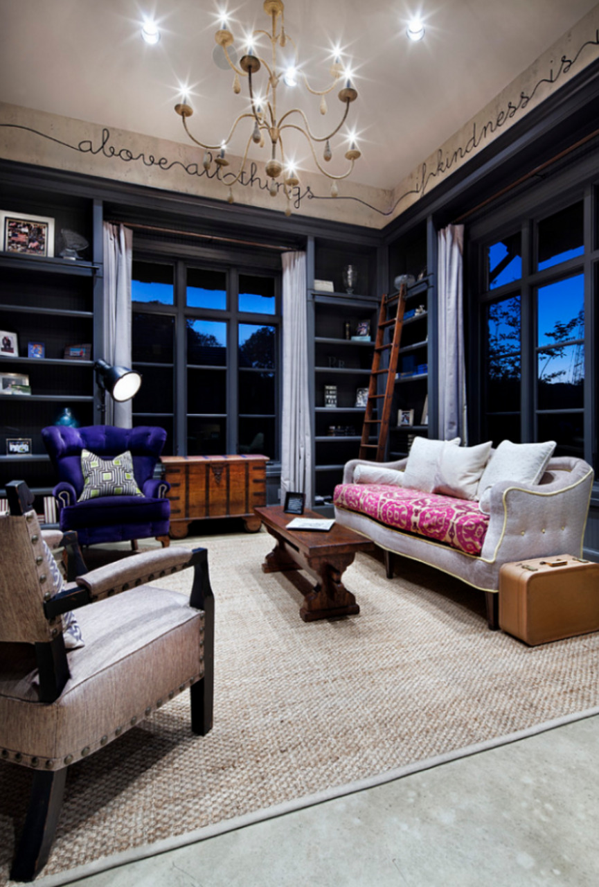 Kamień i renowacja Rustykalny design 2026: renowacja domu z kamienną elewacją w Teksasie.