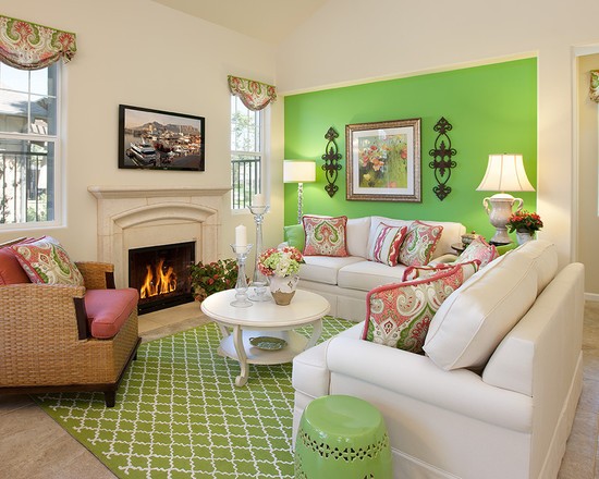 Zielony salon z widokiem Przestronny zielony salon z dużymi oknami i modułowymi meblami w 2026