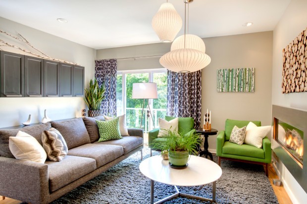 Industrialny zielony zakątek Zielony salon w stylu industrialnym z metalowymi akcentami i roślinami w 2026