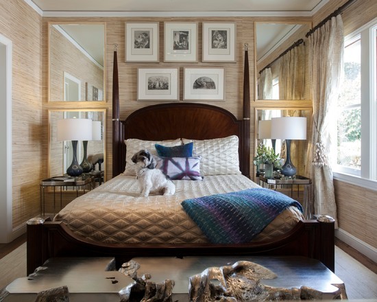 Lustra po bokach łóżka Stylowa sypialnia z dużymi lustrami po bokach łóżka - aranżacja Feng Shui 2026.